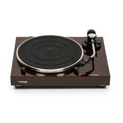 Thorens TD204 pladespiller TP120 arm med Audio-Technica AT95E pickup og RIAA