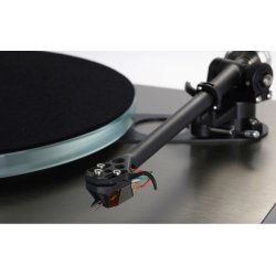 Rega Planar 6 RS Edition pladespiller - Nyhed