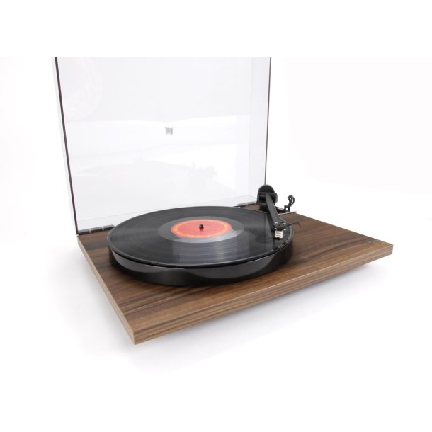 Rega : Planar 1 Walnut